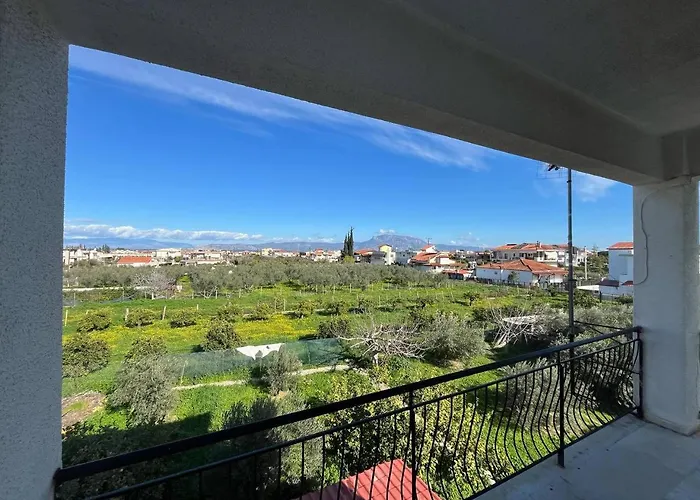 펜션 Korinthos House Plv Bolation